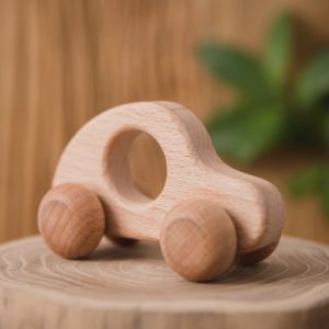 Coche de juguete de haya de madera para bebé 1